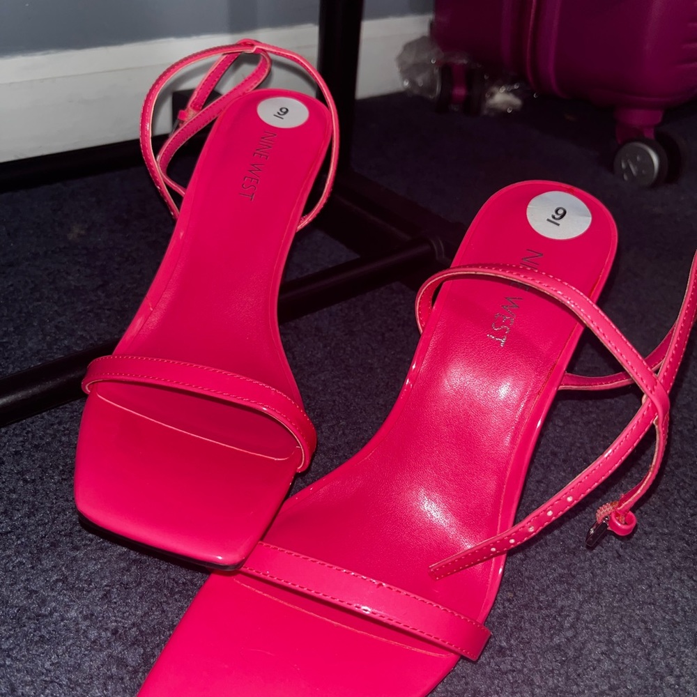 Hot pink Brand New Nine West heels
